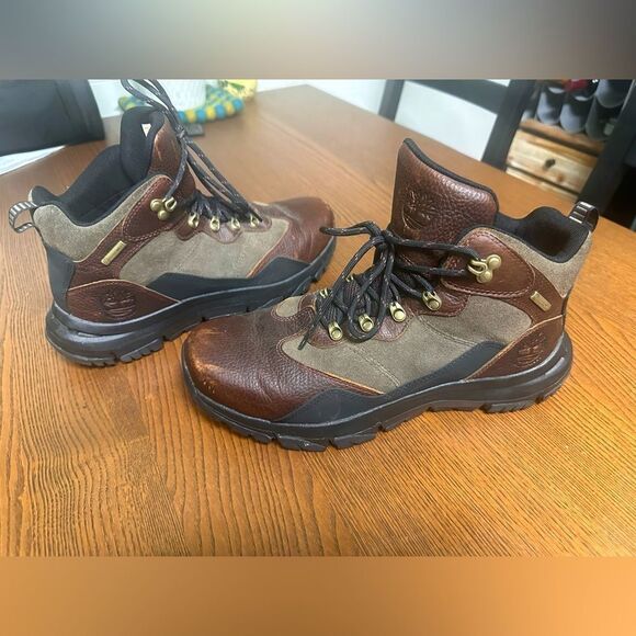 TIMBERLAND BOOTS sz 9.5 - Picture 1 of 8